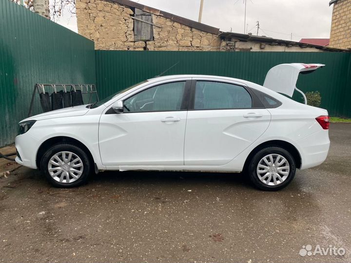 LADA Vesta 1.6 МТ, 2021, 9 600 км