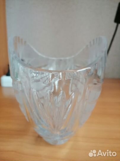 Хрустальная ваза