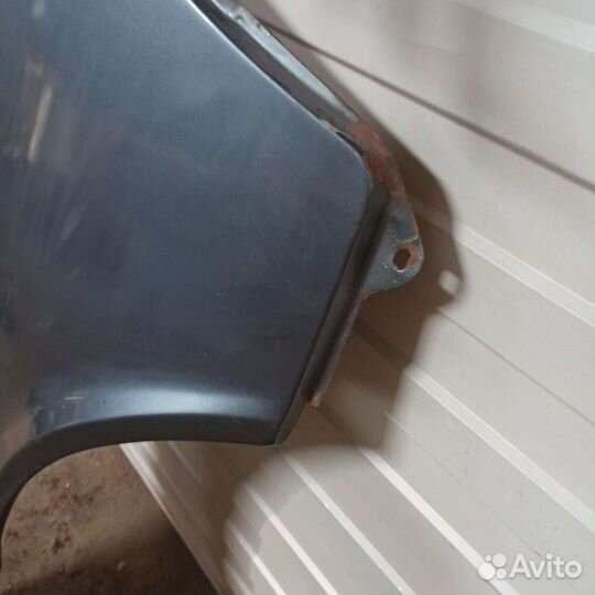 Крыло переднее правое Москвич 2141