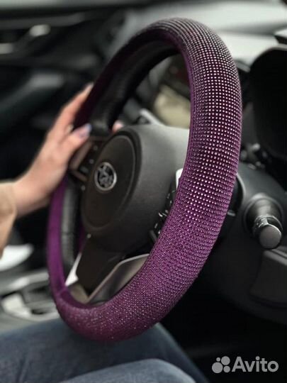 Оплетка руля со Стразами LUX Фиолетовая B1502
