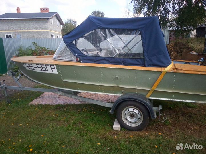 Лодка Прогресс 2М,мотор Yamaha 30, прицеп Laker