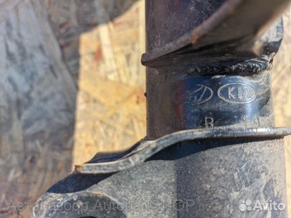 Киа Спортейдж 4 передняя правая стойка амортизатор