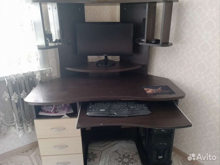 Компьютерный стол и компьютер бу