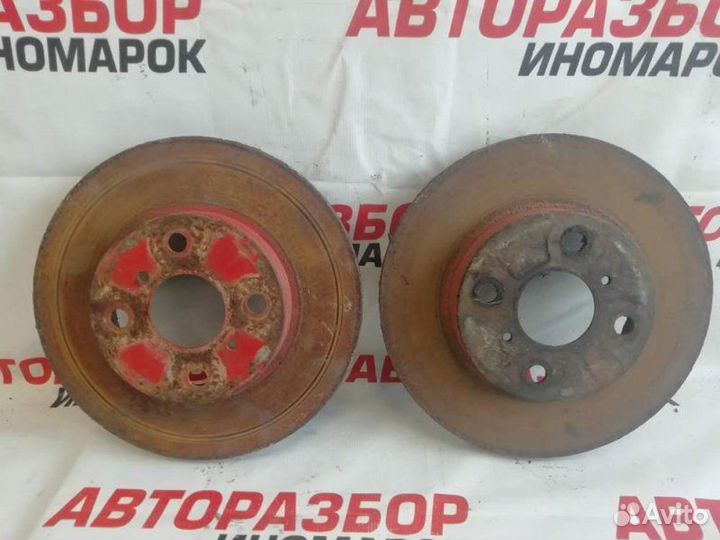 Диск тормозной передний Toyota Prius 1 W10