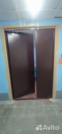 Дверь входная, металлическая. Доставка