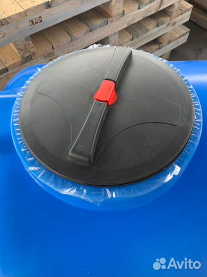 Емкость 2000 литров