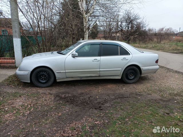 Mercedes-Benz E-класс 2.2 МТ, 2000, 300 000 км