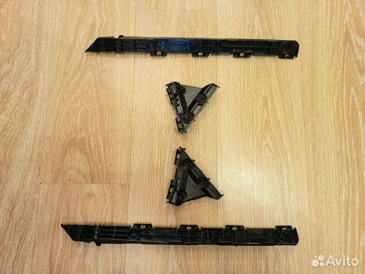 Крепление заднего бампера Toyota Camry 06-11