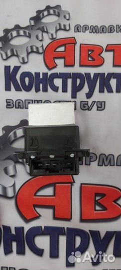 Резистор отопителя печки салона Renault Logan