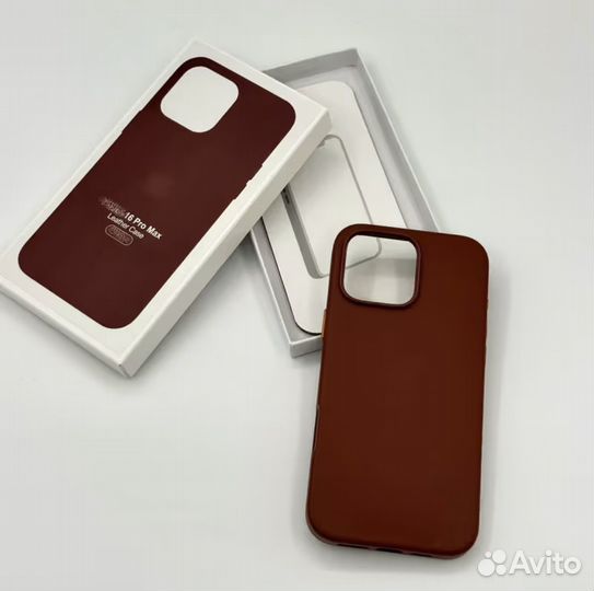 Чехол на iPhone разных моделей