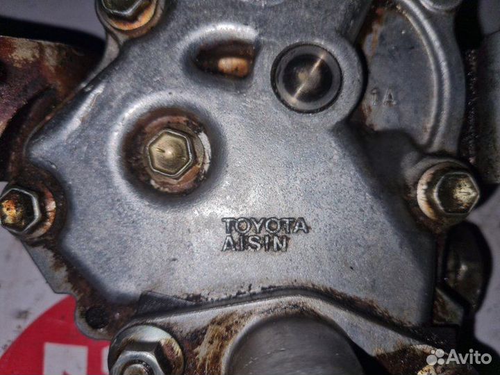 Насос масляный Toyota Camry 2.4 2008