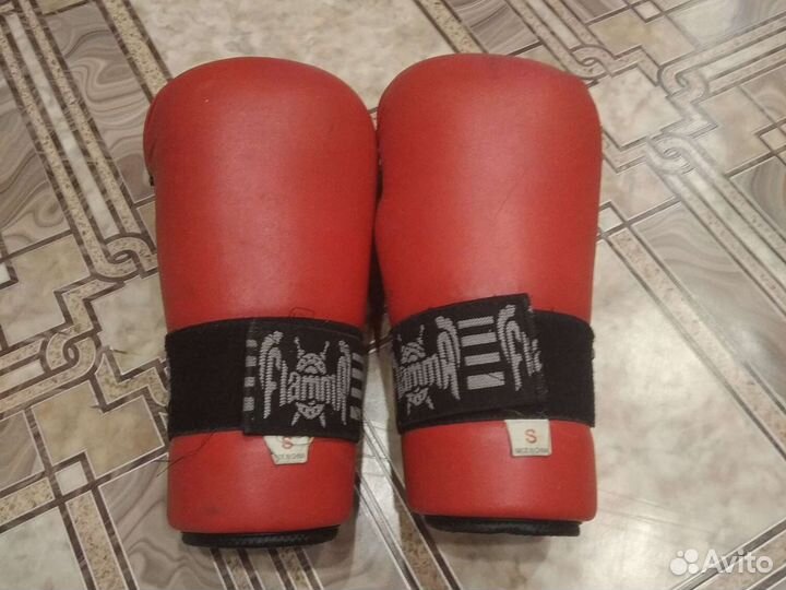 Перчатки тхэквондо flamma. Размера S. Ладонь откры
