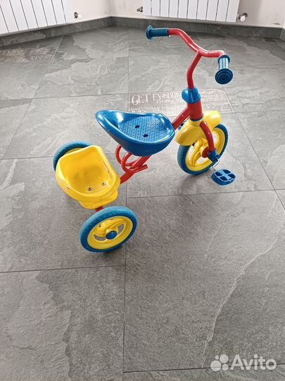 Детский трехколесный велосипед бу