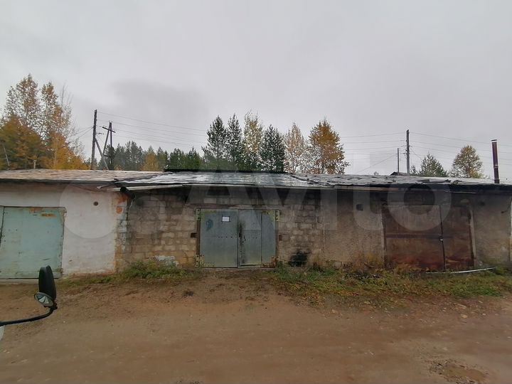 Гараж, > 30 м²