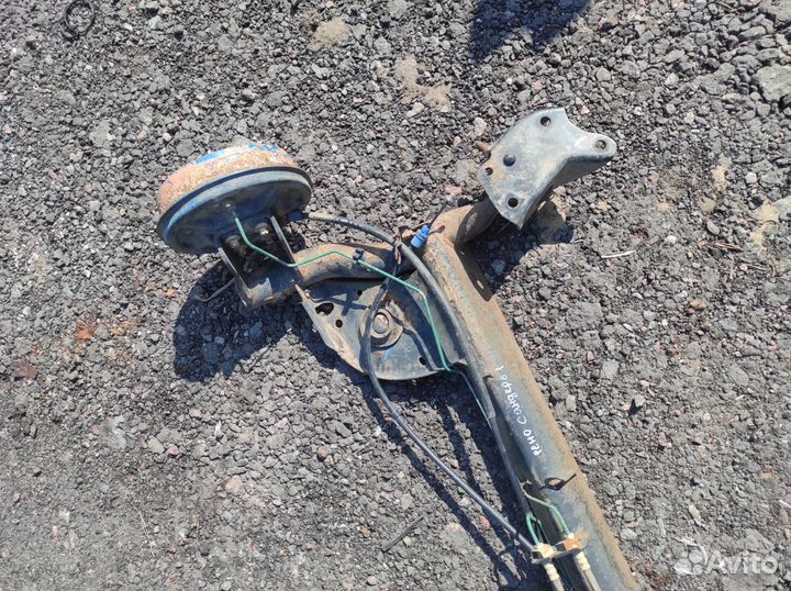 Задняя балка renault sandero 1