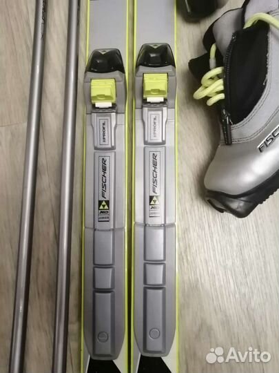 Лыжи беговые, ботинки, палки fisher детские