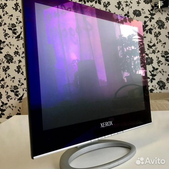 Монитор Xerox 1280x1024, 17