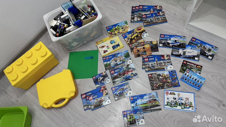 Огромная коробка lego 5,5 кг