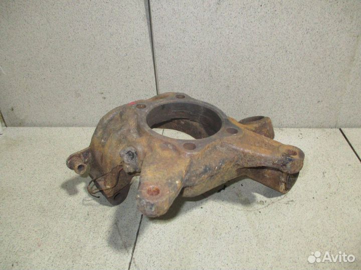 Кулак поворотный задний правый Subaru Forester 3