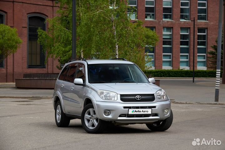 Toyota RAV4 2.0 AT, 2003, 208 100 км