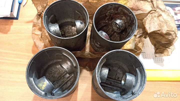 Поршни газ 20 52 4шт