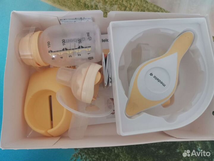 Молокоотсос ручной medela