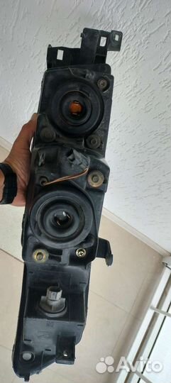 Правая фара на Mitsubishi Galant, Leqnum