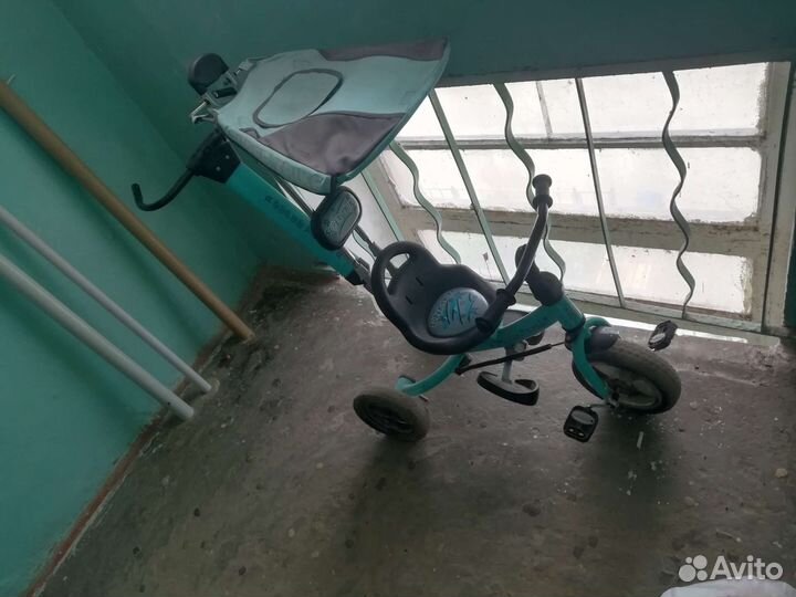 Детский трехколесный велосипед