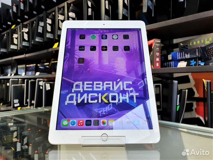 Планшеn iPad Air 5-го