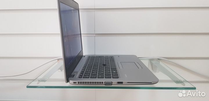 Ноутбук HP 820 G3 i5-6300\8Gb\SSD 256