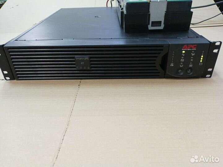 Ибп APC Surt1000xli для пк и сервера, чистый синус