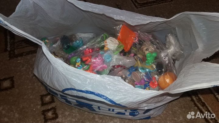 Игрушки пакетом много