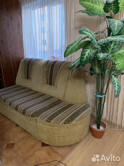 Диван угловой