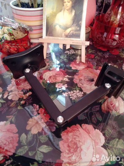 Кронштейн для телевизора