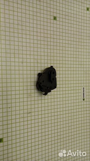 Моторчик заслонки отопителя для BMW