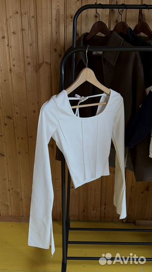 Топ с длинным рукавом