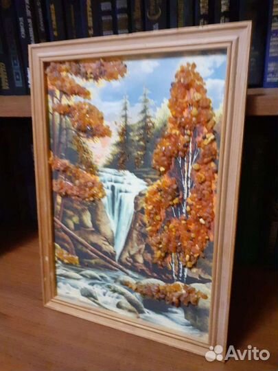 Картины из янтаря