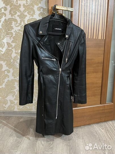 Кожаный плащ