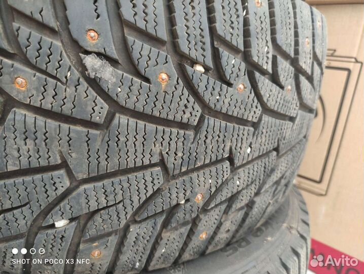 Hankook AH22 255/45 R18