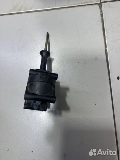 Моторчик переднего левого стеклоподъемника