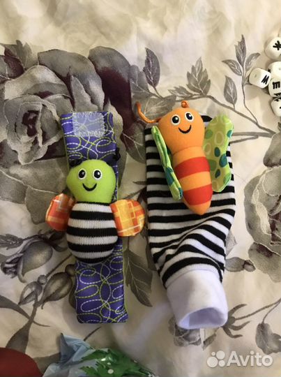 Погремушка браслет, носок