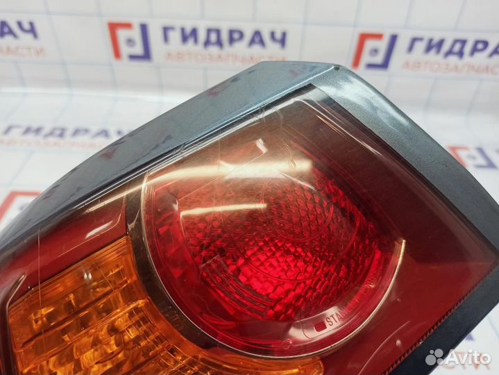Фонарь задний наружный левый Mitsubishi Lancer X (CY) 8330A555. Дефекты