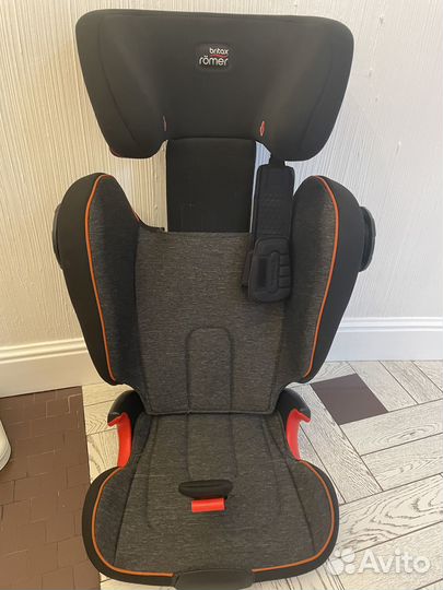 Автокресло (15-36 кг) Britax Roemer Kidfix