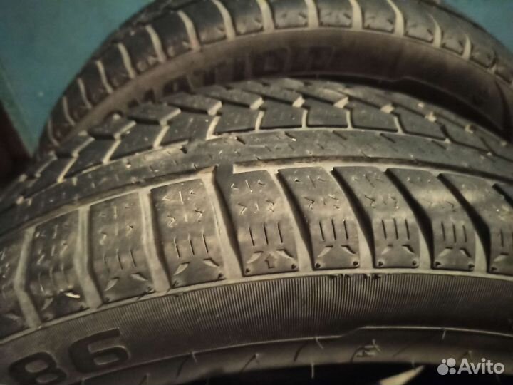 Ovation W-586 215/55 R18