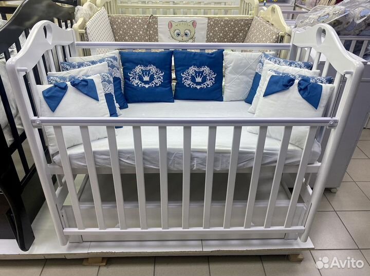Детская кроватка