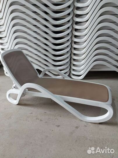 Шезлонг лежак производство Italy