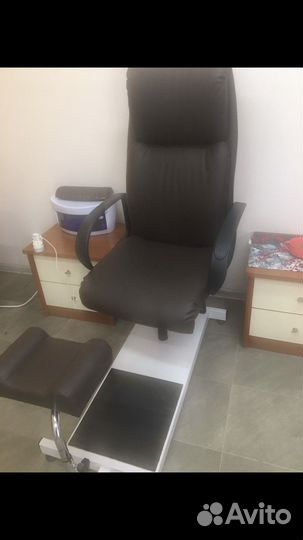 Оборудование для Парикмахерская,кресло педикюра