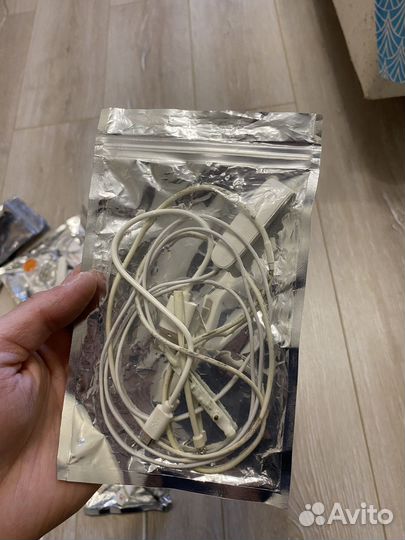 Микронаушники магнитные и капсульные