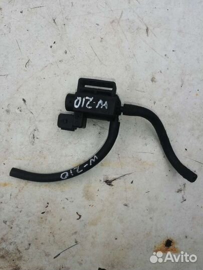 Клапан трубка впускного коллектора Мерседес W210