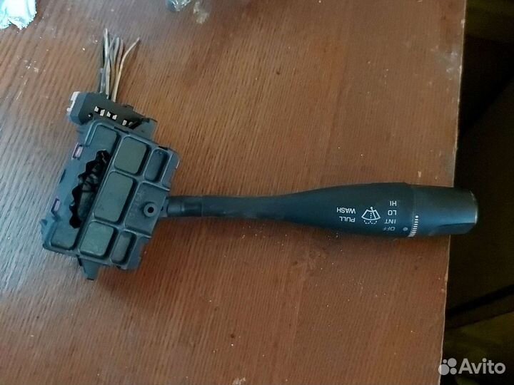 Переключатель омыаателя и щёток nissan pulsar fn15